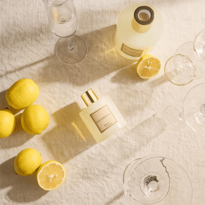 Reed Diffuser Set, Clean Linen 6.7 Fl Oz Scented Diffuser with Sticks Home Fragrance Reed Diffuser for Bathroom Shelf Decor